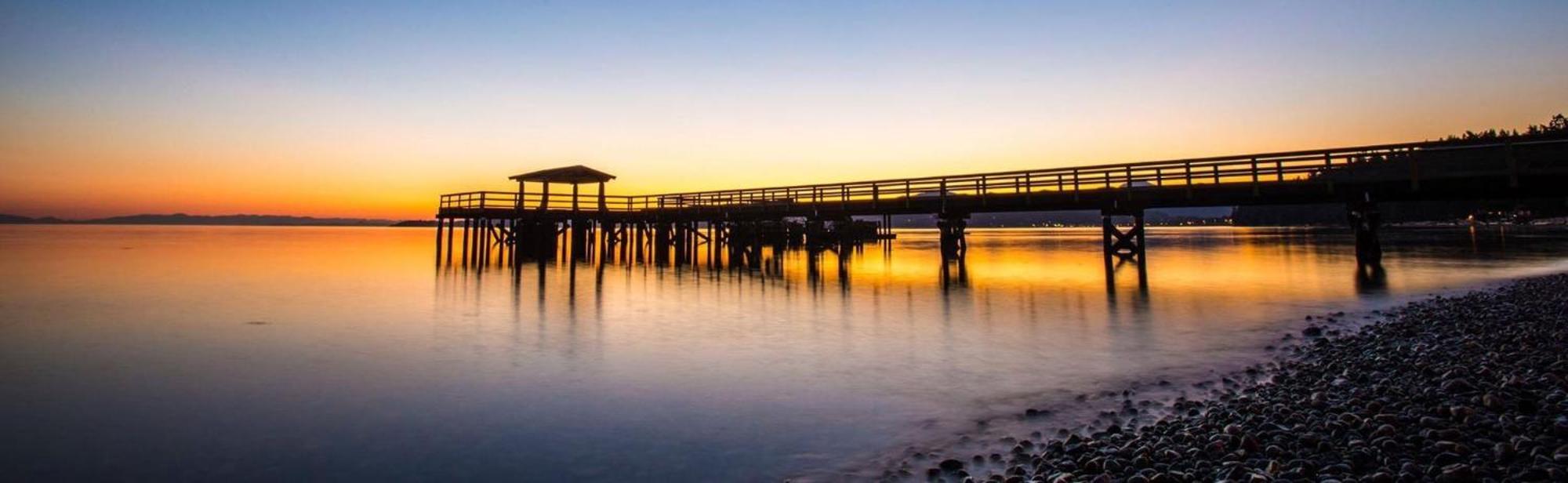 Sunshine Coast Suites Sechelt Bagian luar foto
