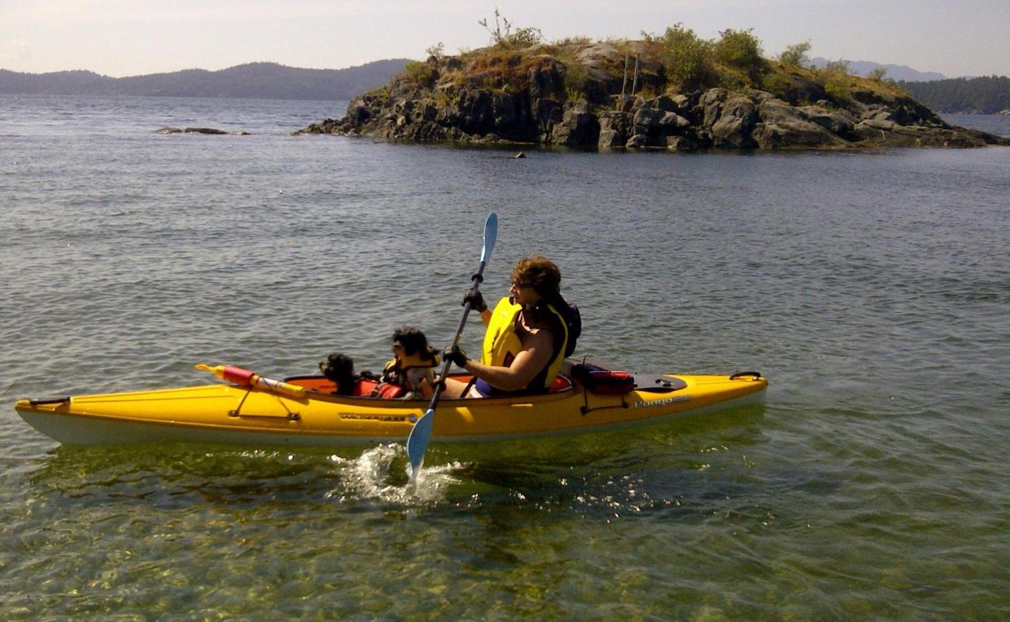 Sunshine Coast Suites Sechelt Bagian luar foto